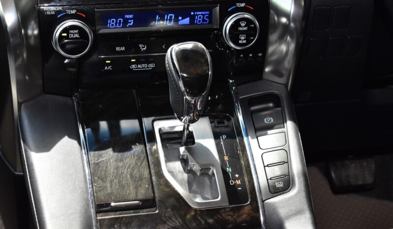 
								Toyota Vellfire 2.5 ZG Package 2016 full									