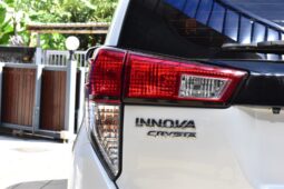 
										Toyota Innova 2.8 Crysta full									