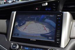 
										Toyota Innova 2.8 Crysta full									