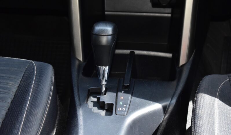 
								Toyota Innova 2.8 Crysta full									