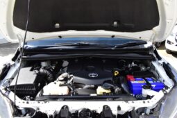 
										Toyota Innova 2.8 Crysta full									