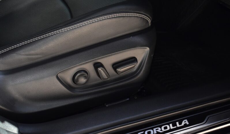 
								Toyota Collora Altis 1.8 Hybird High 2020 full									