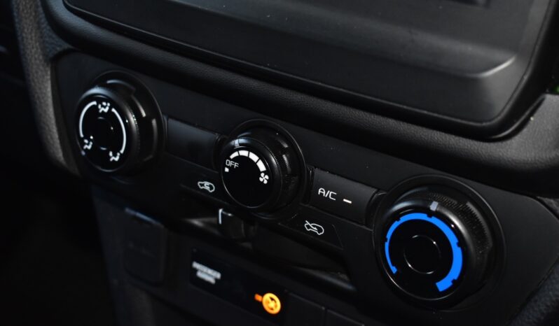 
								Isuzu D-Max  1.9 S 2020 full									