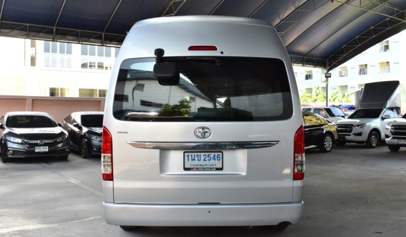 
								Toyota Cammuter 3.0 Auto 2015 full									