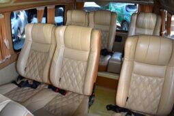 
										Toyota Cammuter 3.0 Auto 2015 full									