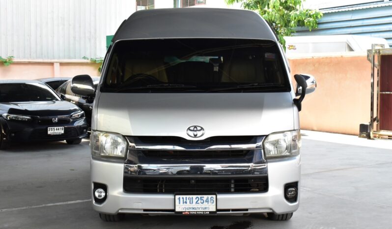 
								Toyota Cammuter 3.0 Auto 2015 full									