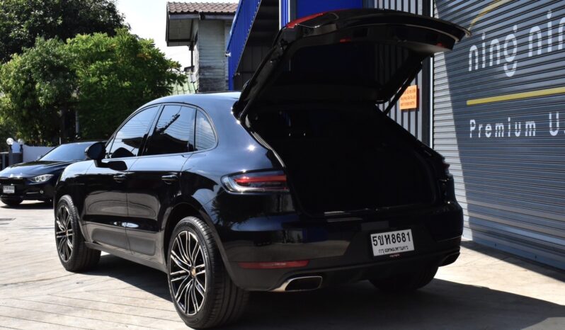 
								Porsche Macan 2.0 PDK Black 2022 full									