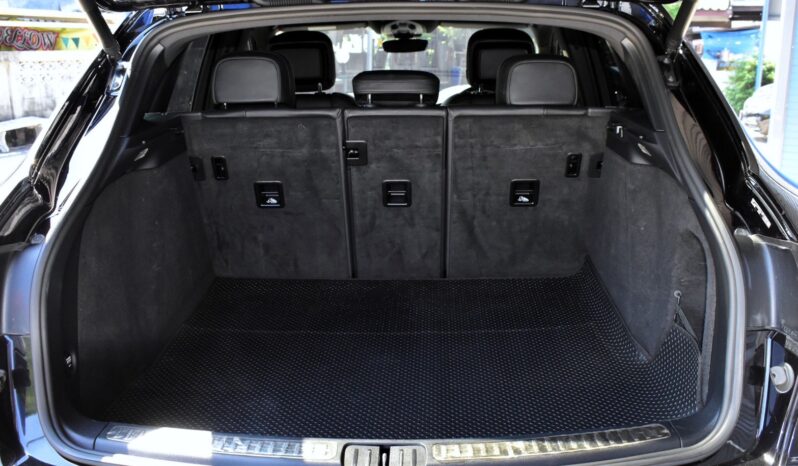 
								Porsche Macan 2.0 PDK Black 2022 full									