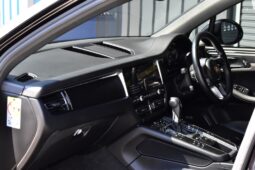 
										Porsche Macan 2.0 PDK Black 2022 full									