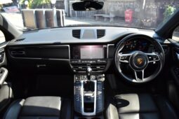
										Porsche Macan 2.0 PDK Black 2022 full									