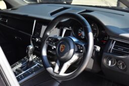 
										Porsche Macan 2.0 PDK Black 2022 full									