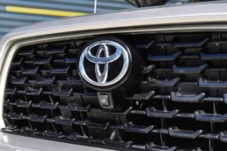 
										Toyota Yaris Cross 1.5 HEV Premium Luxury 2023 full									