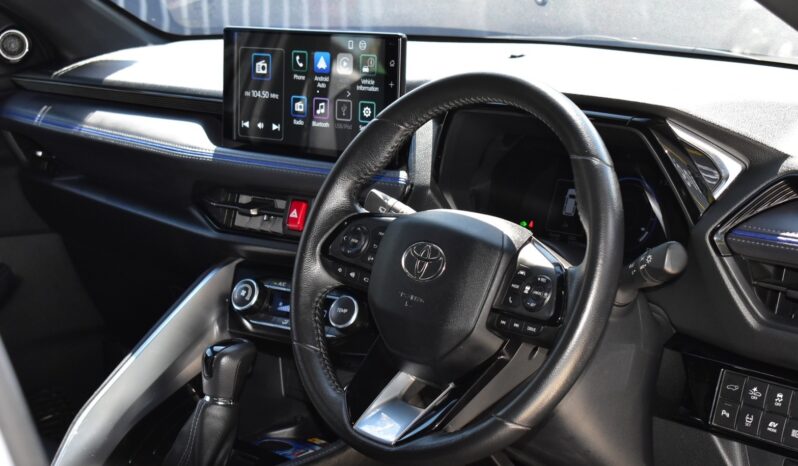 
								Toyota Yaris Cross 1.5 HEV Premium Luxury 2023 full									