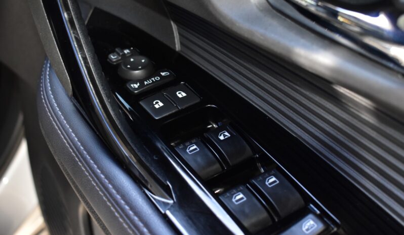 
								Toyota Yaris Cross 1.5 HEV Premium Luxury 2023 full									