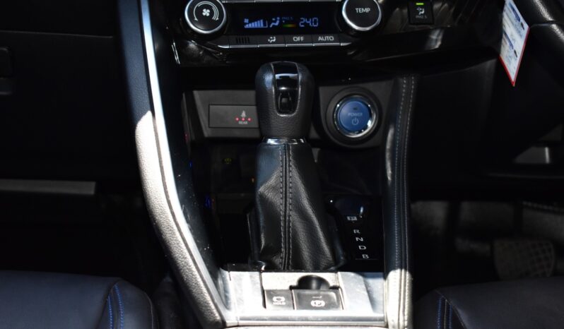 
								Toyota Yaris Cross 1.5 HEV Premium Luxury 2023 full									