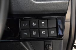 
										Toyota Yaris Cross 1.5 HEV Premium Luxury 2023 full									