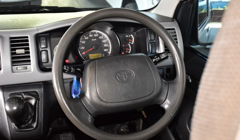 
								Toyota Commuter 2.5 cc 2006 full									