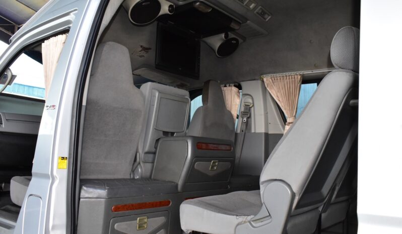 
								Toyota Commuter 2.5 cc 2006 full									