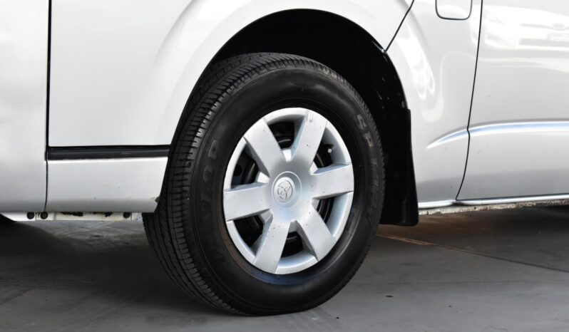 
								Toyota Commuter 2.5 cc 2006 full									