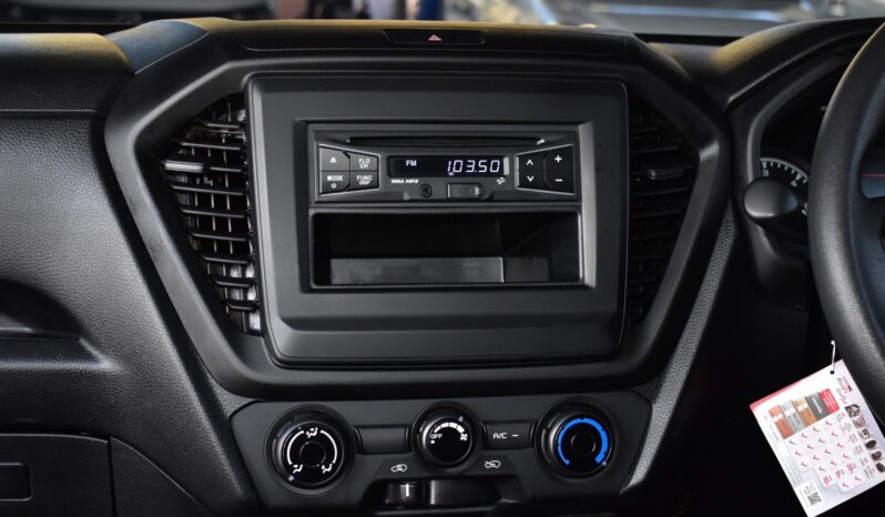 
								Isuzu D-Max  1.9 S Cap Turbo 2020 full									