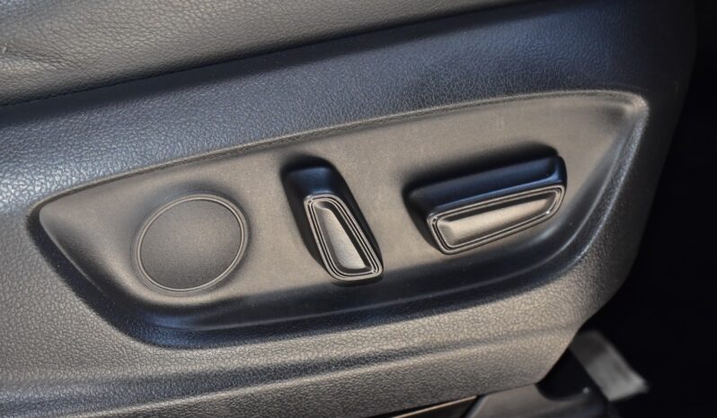 
								Toyota Coralla Cross 1.8 Hybird Premium 2020 full									