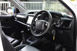 
										TOYOTA Revo 2.4Entry 2020 full									