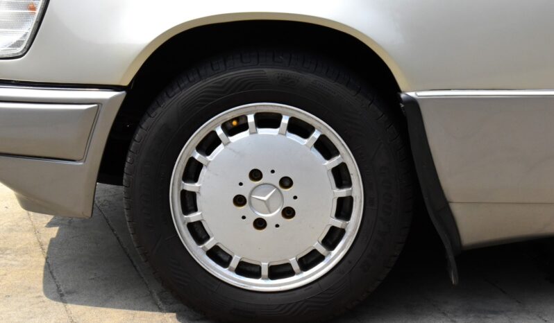 
								Mercedes Benz 300E(W124) 1993 full									