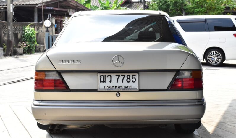 
								Mercedes Benz 300E(W124) 1993 full									
