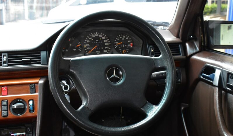 
								Mercedes Benz 300E(W124) 1993 full									