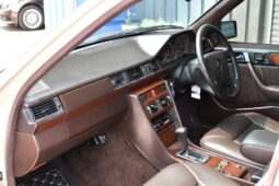 
										Mercedes Benz 300E(W124) 1993 full									