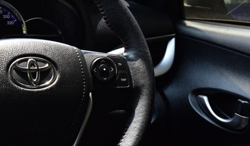 
								Toyota Yaris ATIV S 2019 full									