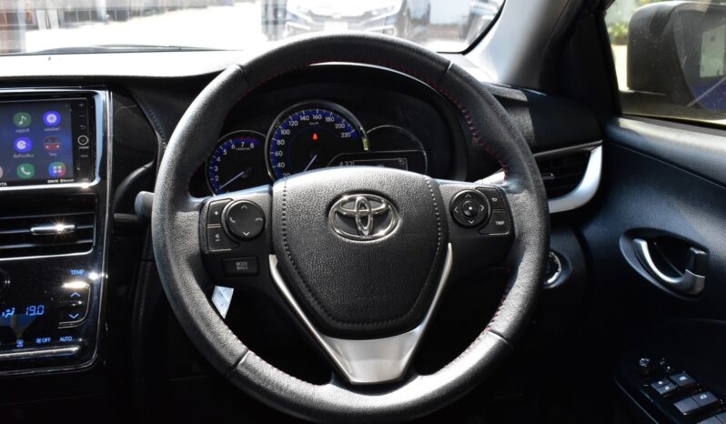 
								Toyota Yaris ATIV S 2019 full									