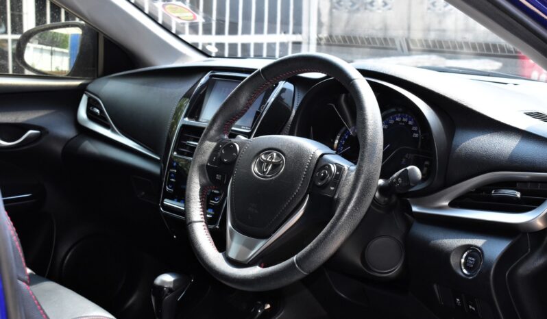 
								Toyota Yaris ATIV S 2019 full									