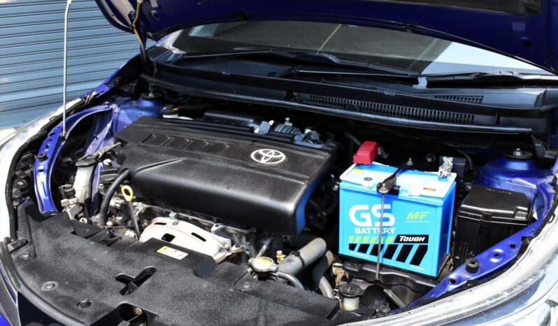 
								Toyota Yaris ATIV S 2019 full									