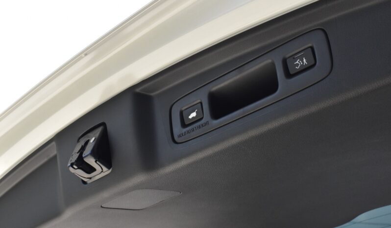 
								Honda CRV e:HEV RS 2023 full									