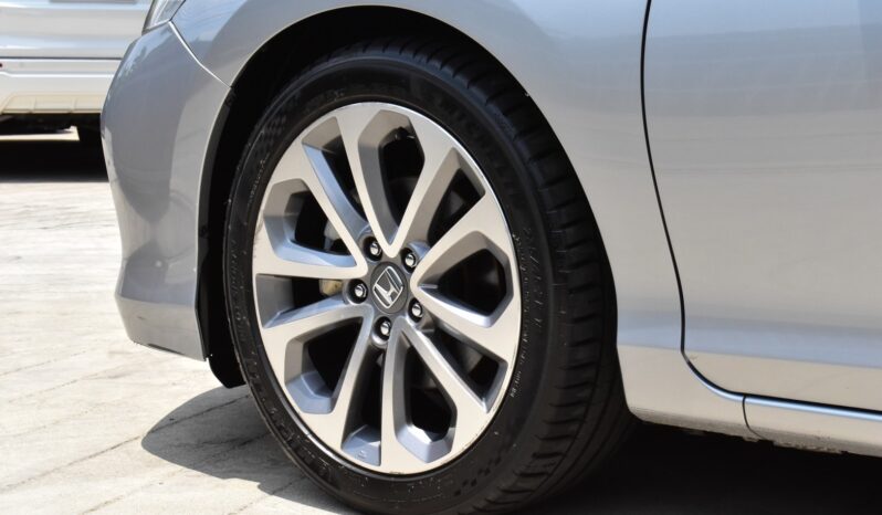 
								Honda Accord 2.0EL Navi 2017 full									