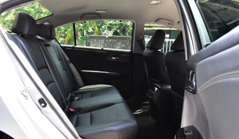 
								Honda Accord 2.0EL Navi 2017 full									