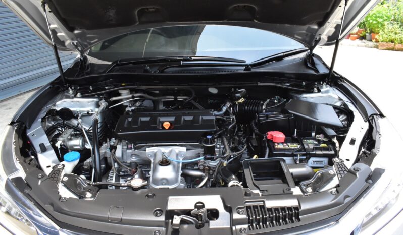 
								Honda Accord 2.0EL Navi 2017 full									