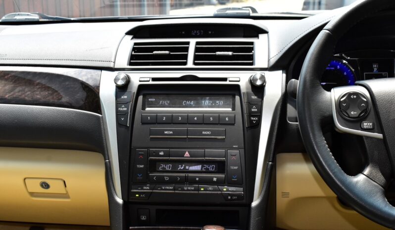 
								Toyota Camry 2.0 G D4S 2015 full									