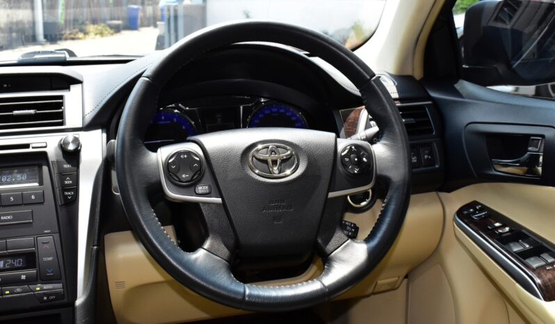 
								Toyota Camry 2.0 G D4S 2015 full									
