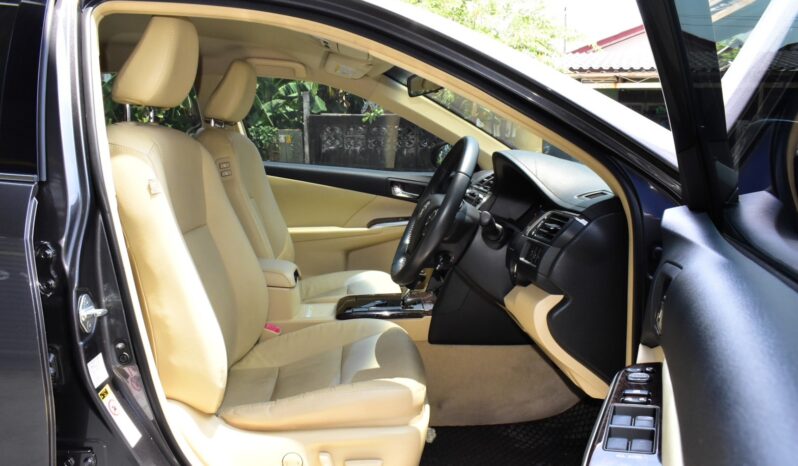 
								Toyota Camry 2.0 G D4S 2015 full									