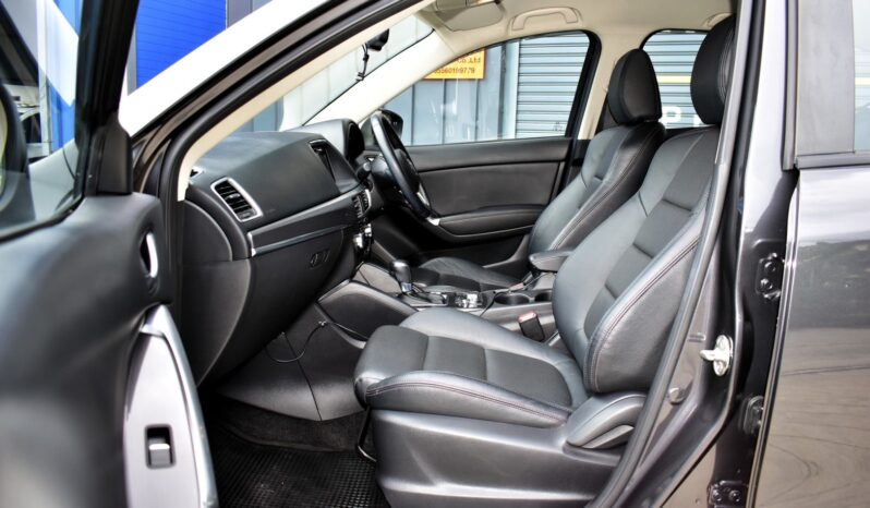 
								MAZDA CX-5 2.0 SP 2016 full									