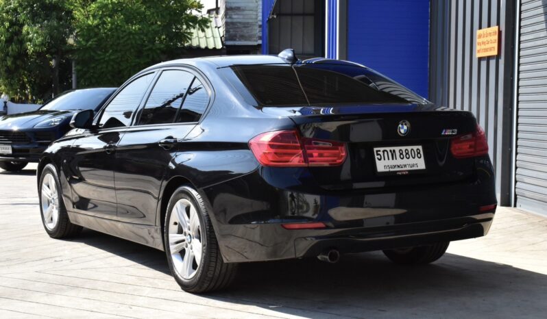 
								BMW 320d Sport (F30) 2014 full									