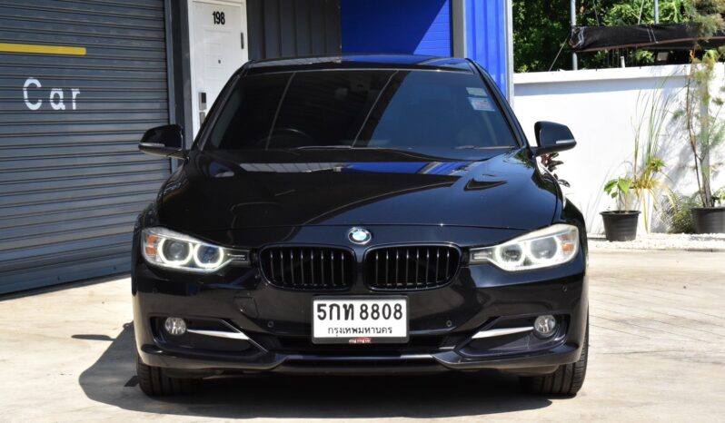 
								BMW 320d Sport (F30) 2014 full									