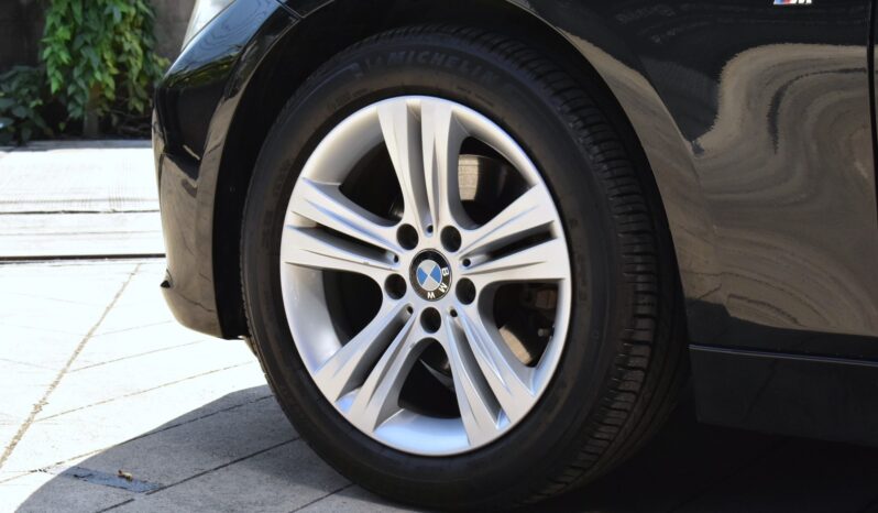 
								BMW 320d Sport (F30) 2014 full									