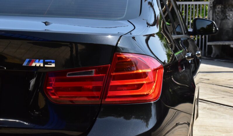 
								BMW 320d Sport (F30) 2014 full									