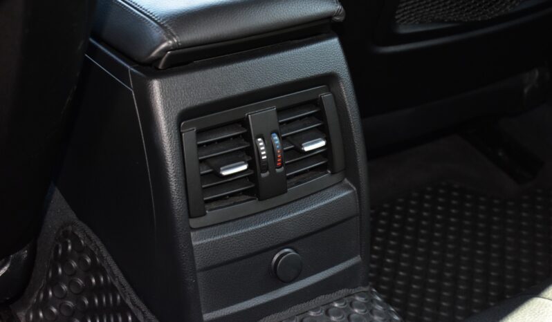 
								BMW 320d Sport (F30) 2014 full									