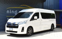 TOYOTA COMMUTER 2.8 AT 2021