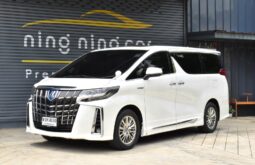 Toyota Alphard Hybrid ปี 2021