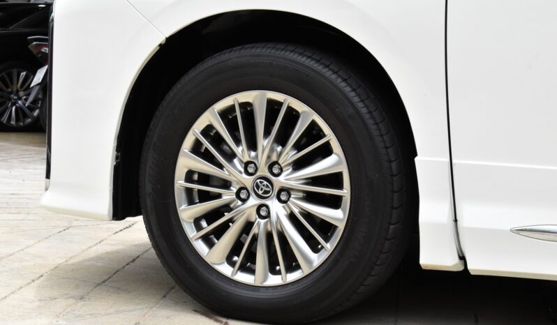 
								Toyota Alphard Hybrid ปี 2021 full									